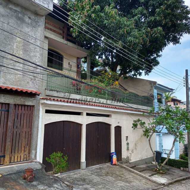 Casa de Condomínio à venda com 4 quartos, 295m² - Foto 1