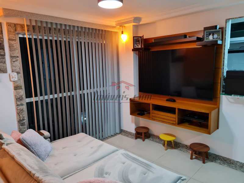 Apartamento à venda com 2 quartos, 70m² - Foto 2