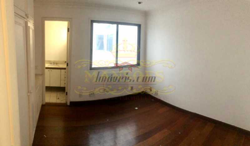 Apartamento à venda com 4 quartos, 147m² - Foto 9