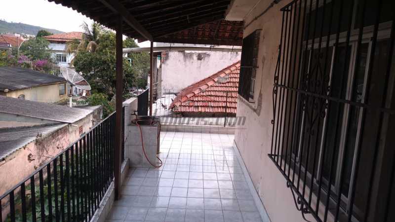 Casa à venda com 6 quartos, 200m² - Foto 28