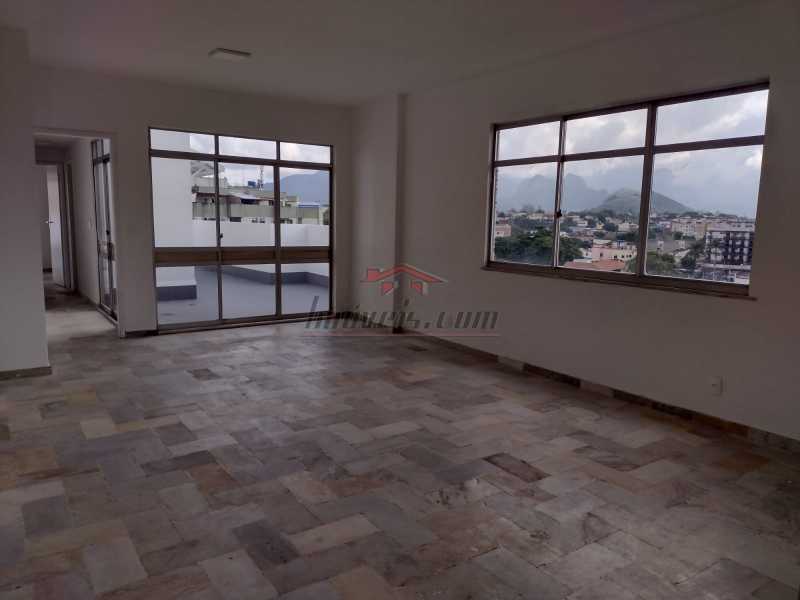 Cobertura à venda com 3 quartos, 300m² - Foto 3