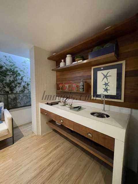 Apartamento à venda com 3 quartos, 131m² - Foto 2