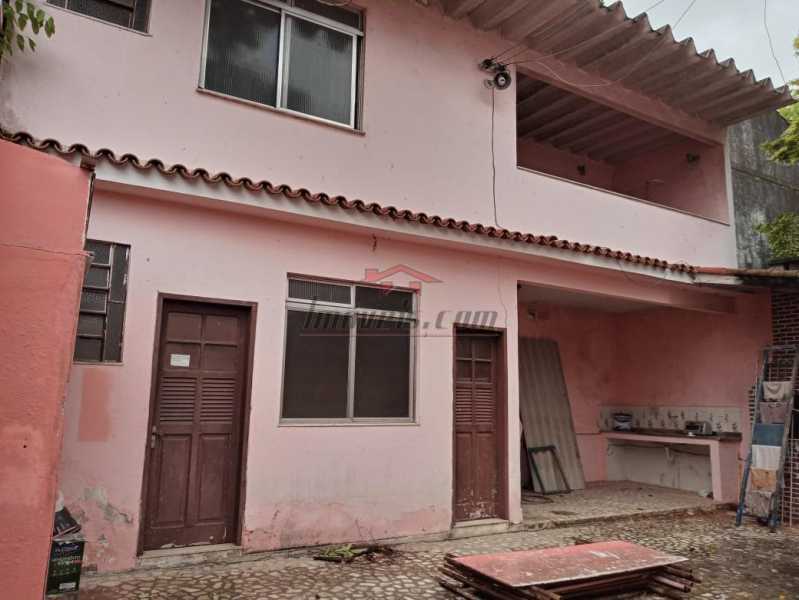 Casa à venda com 5 quartos, 255m² - Foto 2