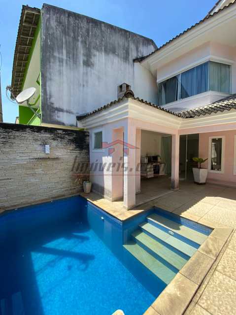 Casa de Condomínio à venda com 3 quartos, 280m² - Foto 1