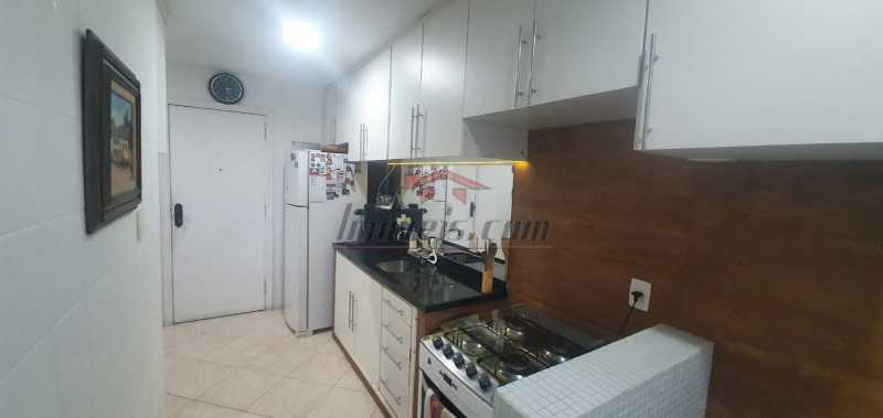 Apartamento à venda com 2 quartos, 104m² - Foto 27