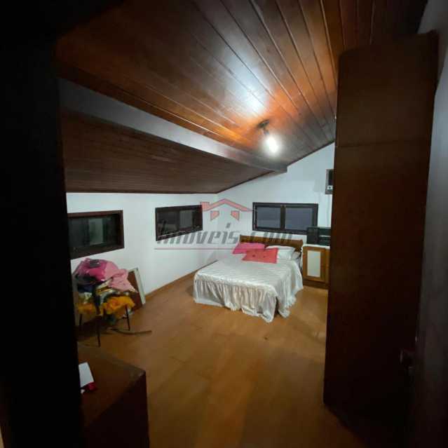 Casa de Condomínio à venda com 4 quartos, 300m² - Foto 12