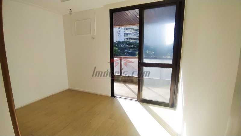 Apartamento à venda com 3 quartos, 138m² - Foto 6