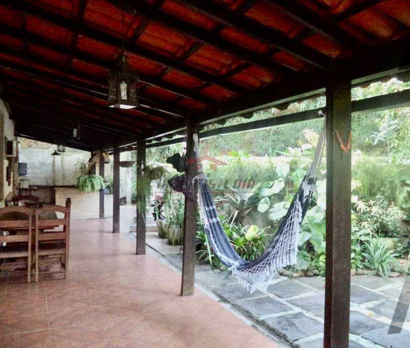 Casa de Condomínio à venda com 4 quartos, 258m² - Foto 3