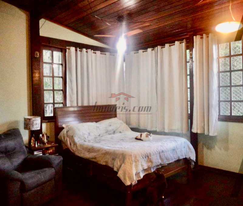 Casa de Condomínio à venda com 4 quartos, 258m² - Foto 10