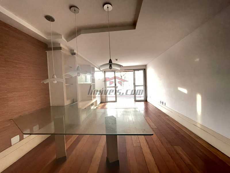 Apartamento à venda com 3 quartos, 140m² - Foto 8