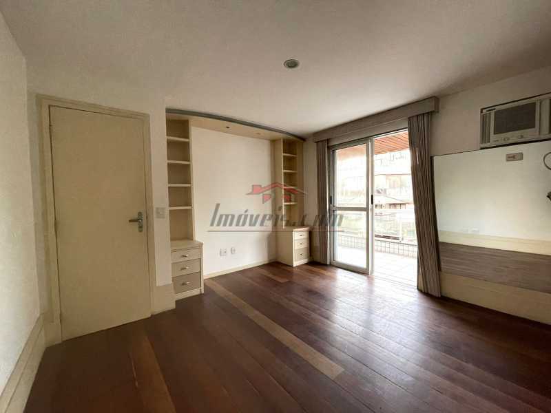 Apartamento à venda com 3 quartos, 140m² - Foto 12