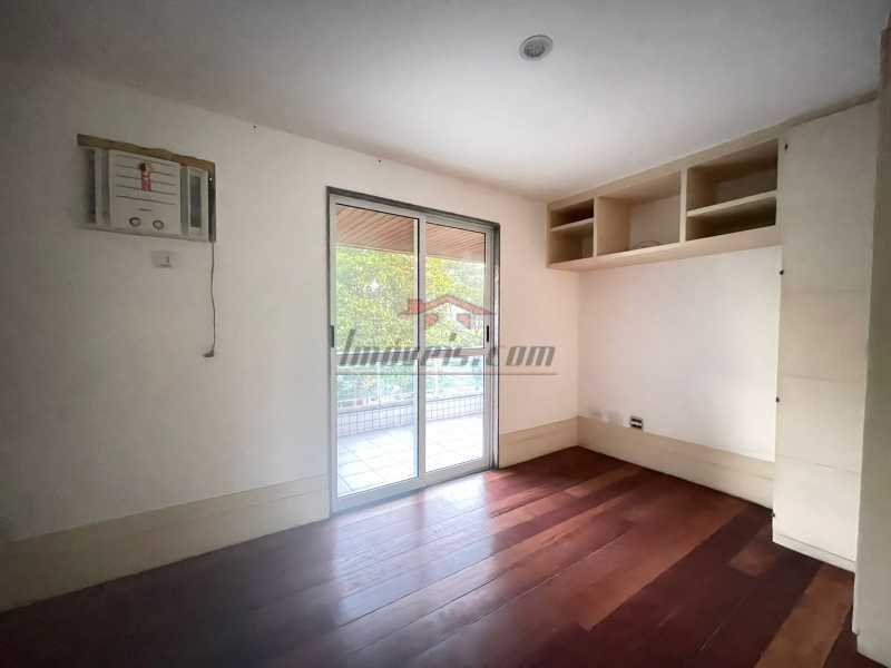 Apartamento à venda com 3 quartos, 140m² - Foto 15