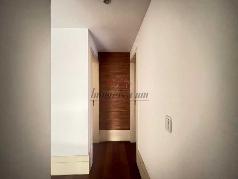 Apartamento à venda com 3 quartos, 140m² - Foto 16