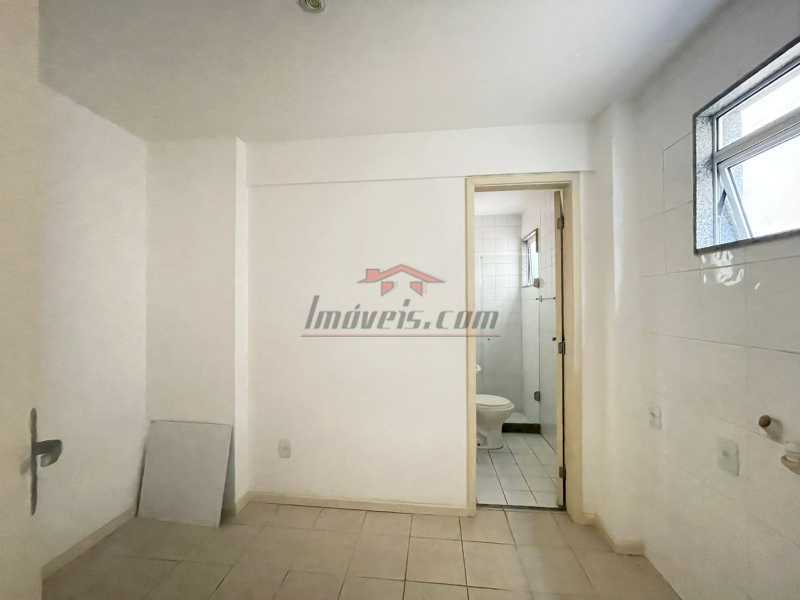 Apartamento à venda com 3 quartos, 140m² - Foto 17