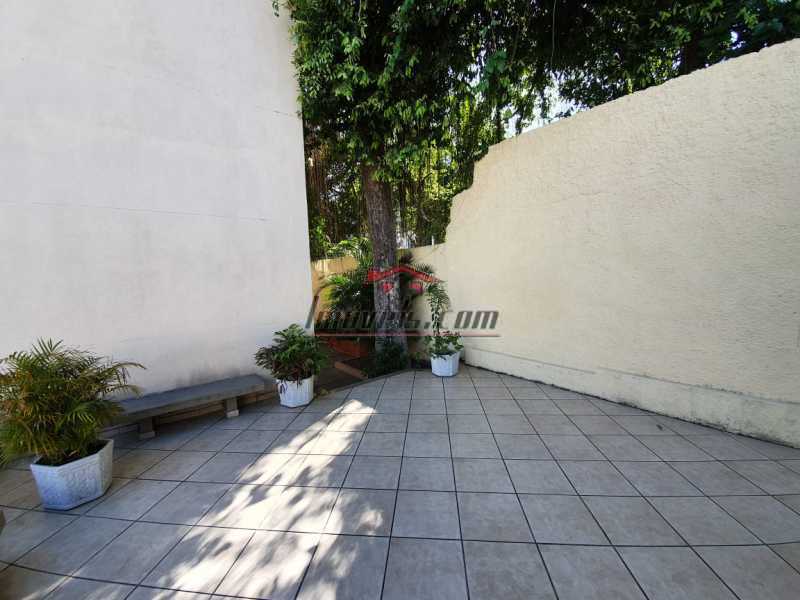Apartamento à venda com 2 quartos, 60m² - Foto 15