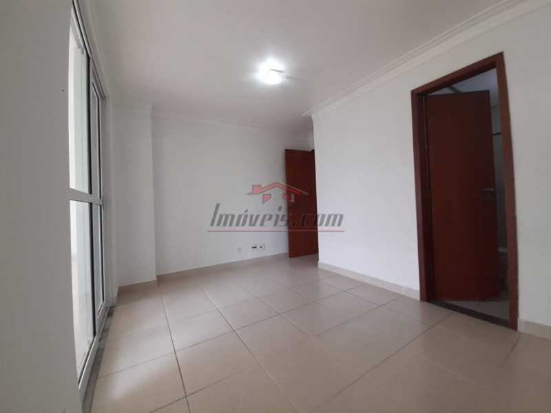 Apartamento à venda com 2 quartos, 110m² - Foto 12