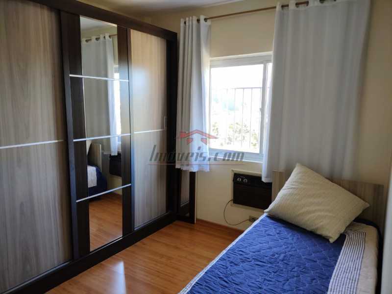 Apartamento à venda com 2 quartos, 75m² - Foto 9