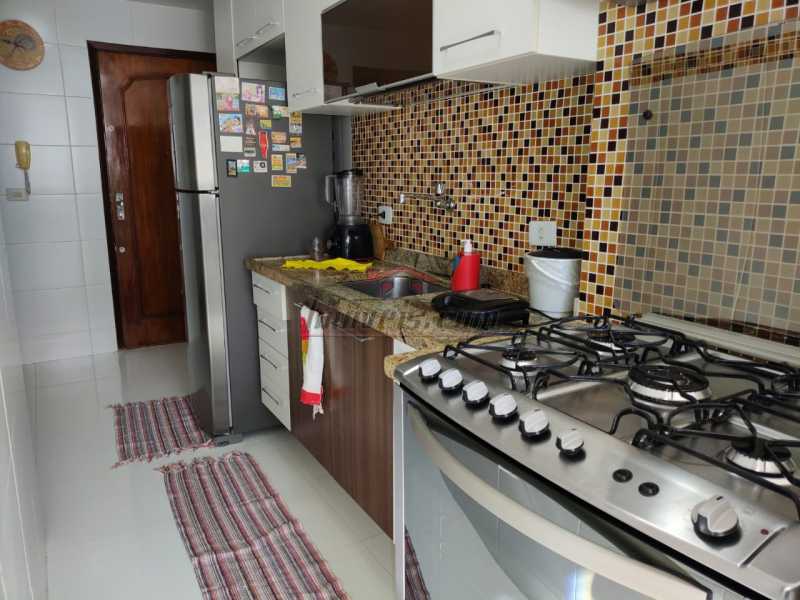 Apartamento à venda com 2 quartos, 75m² - Foto 16