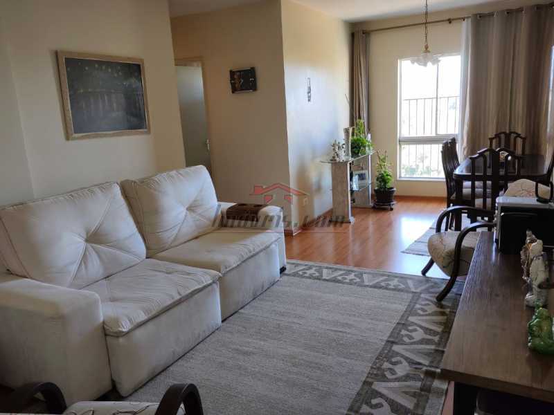 Apartamento à venda com 2 quartos, 75m² - Foto 1