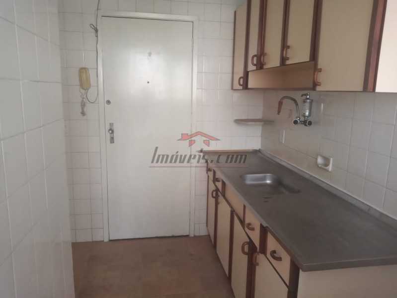 Apartamento à venda com 2 quartos, 70m² - Foto 11