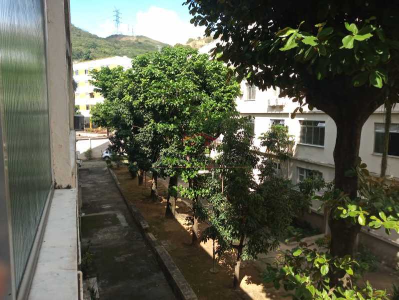 Apartamento à venda com 2 quartos, 70m² - Foto 3