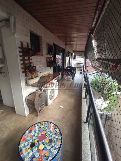 Apartamento à venda com 3 quartos, 146m² - Foto 1