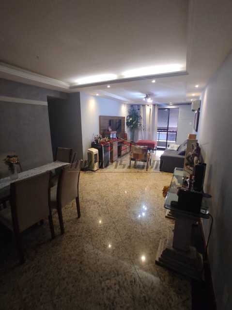 Apartamento à venda com 3 quartos, 146m² - Foto 4