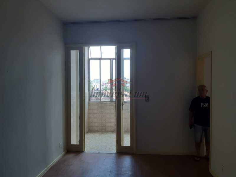 Apartamento à venda com 2 quartos, 70m² - Foto 2