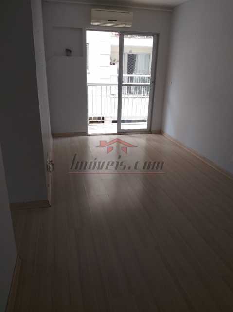 Apartamento à venda com 2 quartos, 62m² - Foto 3