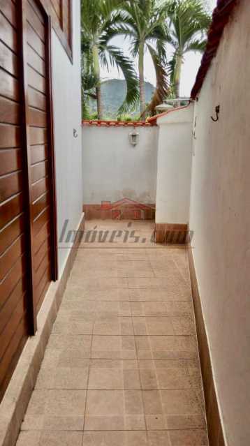 Casa de Condomínio à venda com 3 quartos, 180m² - Foto 27