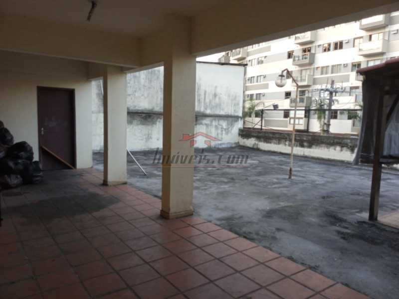 Casa Comercial à venda com 2 quartos, 300m² - Foto 4