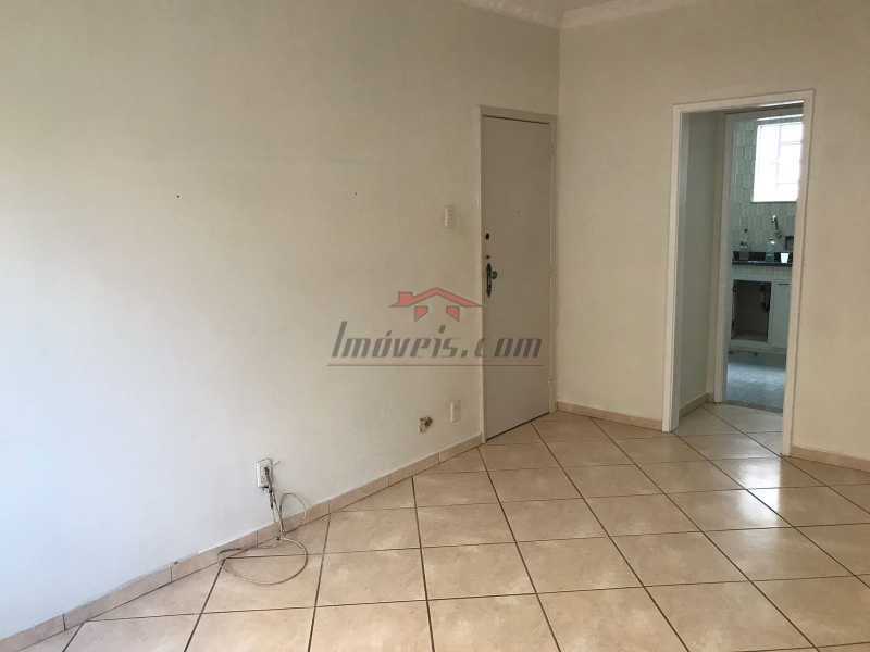 Apartamento à venda com 2 quartos, 63m² - Foto 4