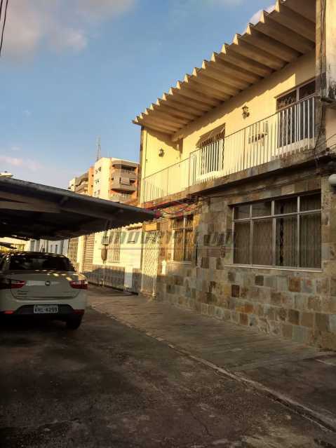 Casa de Vila à venda com 3 quartos, 230m² - Foto 1