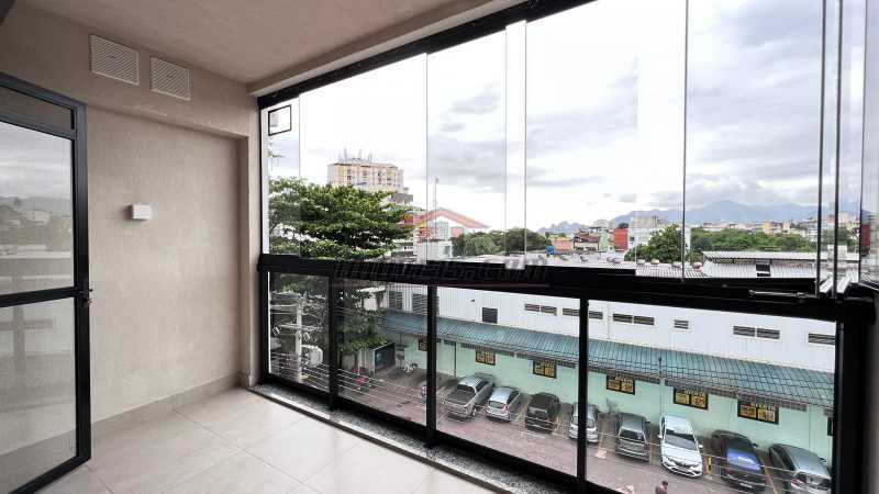 Apartamento à venda com 3 quartos, 73m² - Foto 2