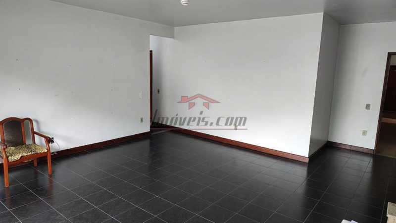 Apartamento à venda com 3 quartos, 150m² - Foto 4