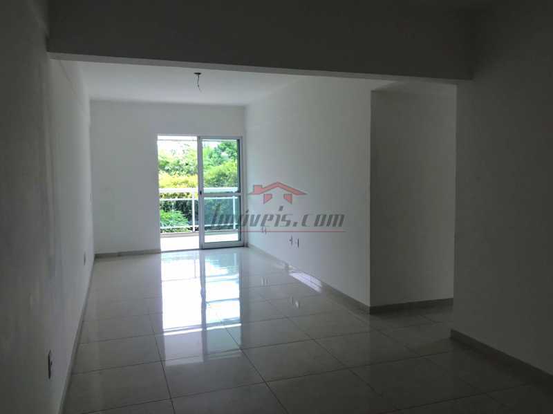 Apartamento à venda com 3 quartos, 107m² - Foto 1