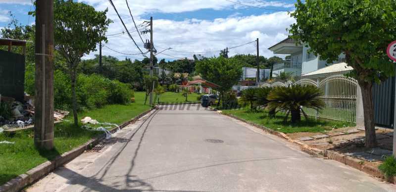 Casa de Condomínio à venda com 4 quartos, 140m² - Foto 2