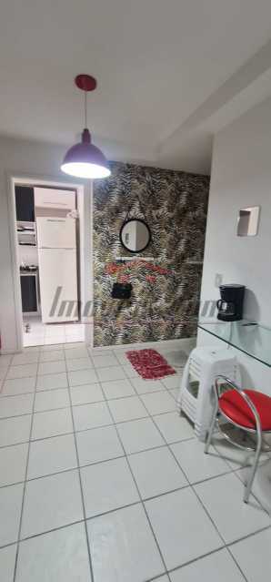 Apartamento à venda com 2 quartos, 60m² - Foto 2