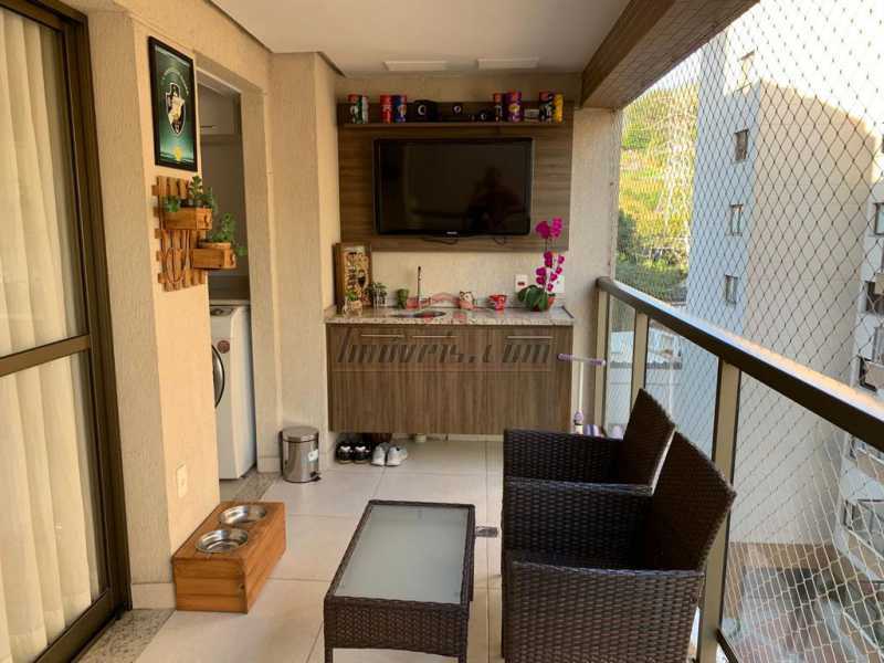 Apartamento à venda com 2 quartos, 74m² - Foto 2