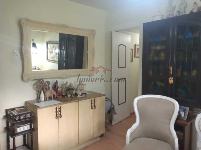 Apartamento à venda com 3 quartos, 67m² - Foto 2