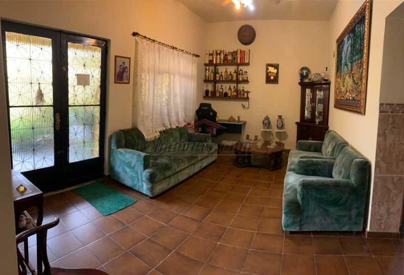 Casa à venda com 3 quartos, 380m² - Foto 2