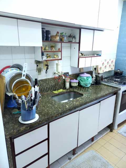 Apartamento à venda com 3 quartos, 75m² - Foto 18