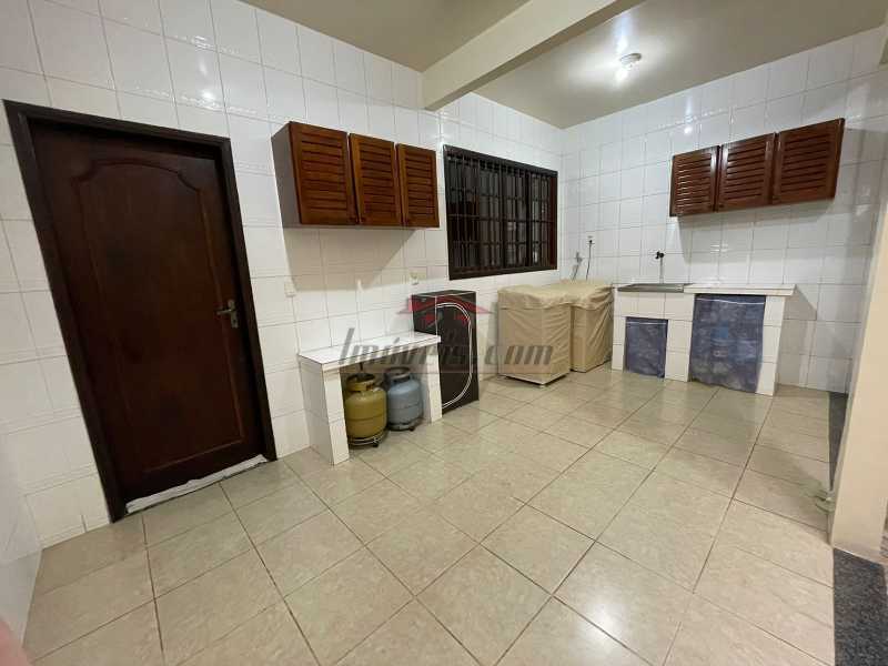 Casa de Condomínio à venda com 4 quartos, 209m² - Foto 27