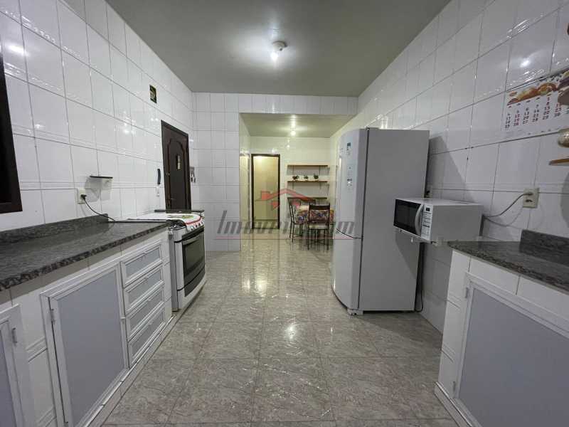 Casa de Condomínio à venda com 4 quartos, 209m² - Foto 20