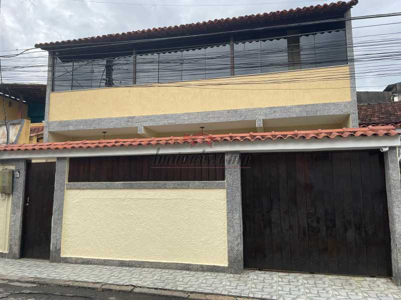 Casa de Condomínio à venda com 4 quartos, 209m² - Foto 1