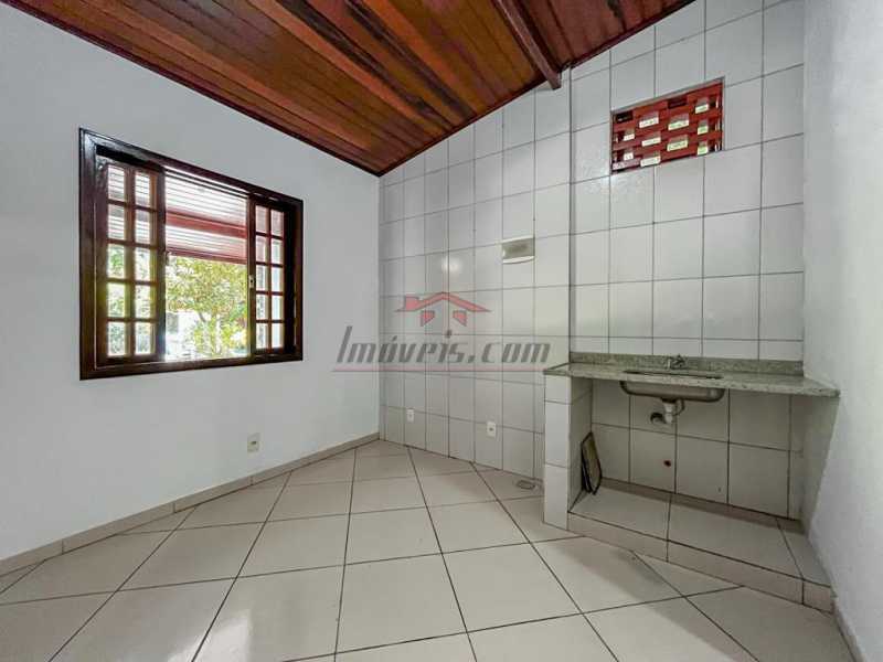 Casa à venda com 3 quartos, 220m² - Foto 25