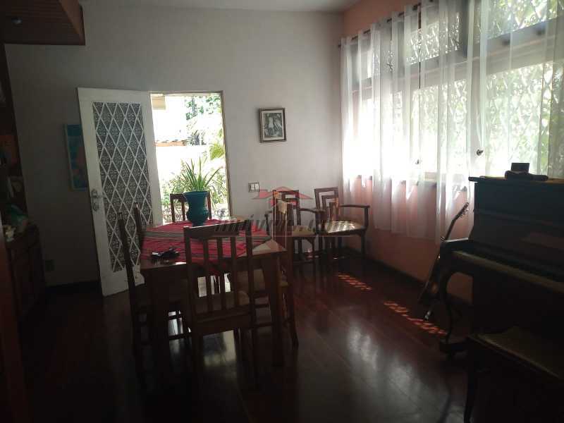 Casa à venda com 4 quartos, 350m² - Foto 2