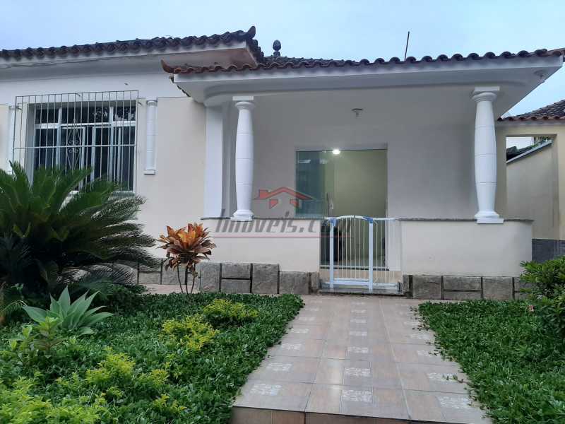 Casa à venda com 4 quartos, 450m² - Foto 2