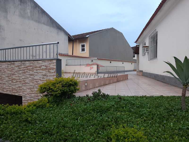 Casa à venda com 4 quartos, 450m² - Foto 3