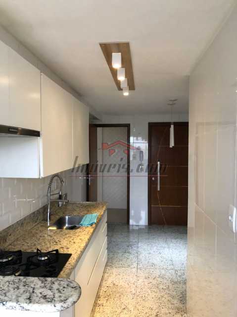 Apartamento à venda com 3 quartos, 106m² - Foto 19